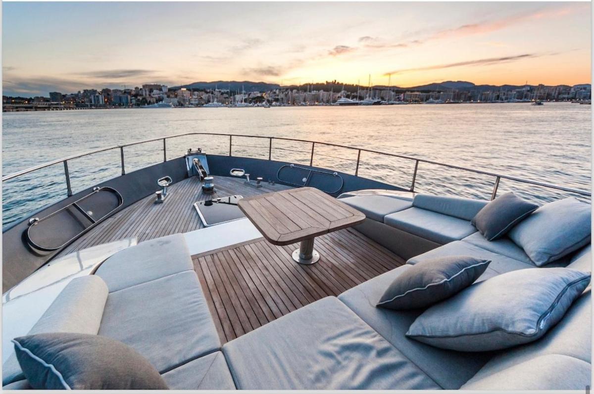 Bateau-hôtel Luxury Yacht Sanlorenzo Palma