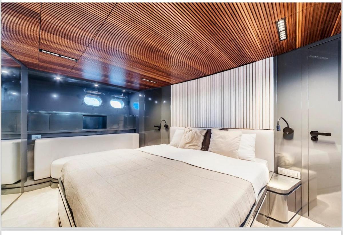 Luxury Yacht Sanlorenzo Bateau-hôtel