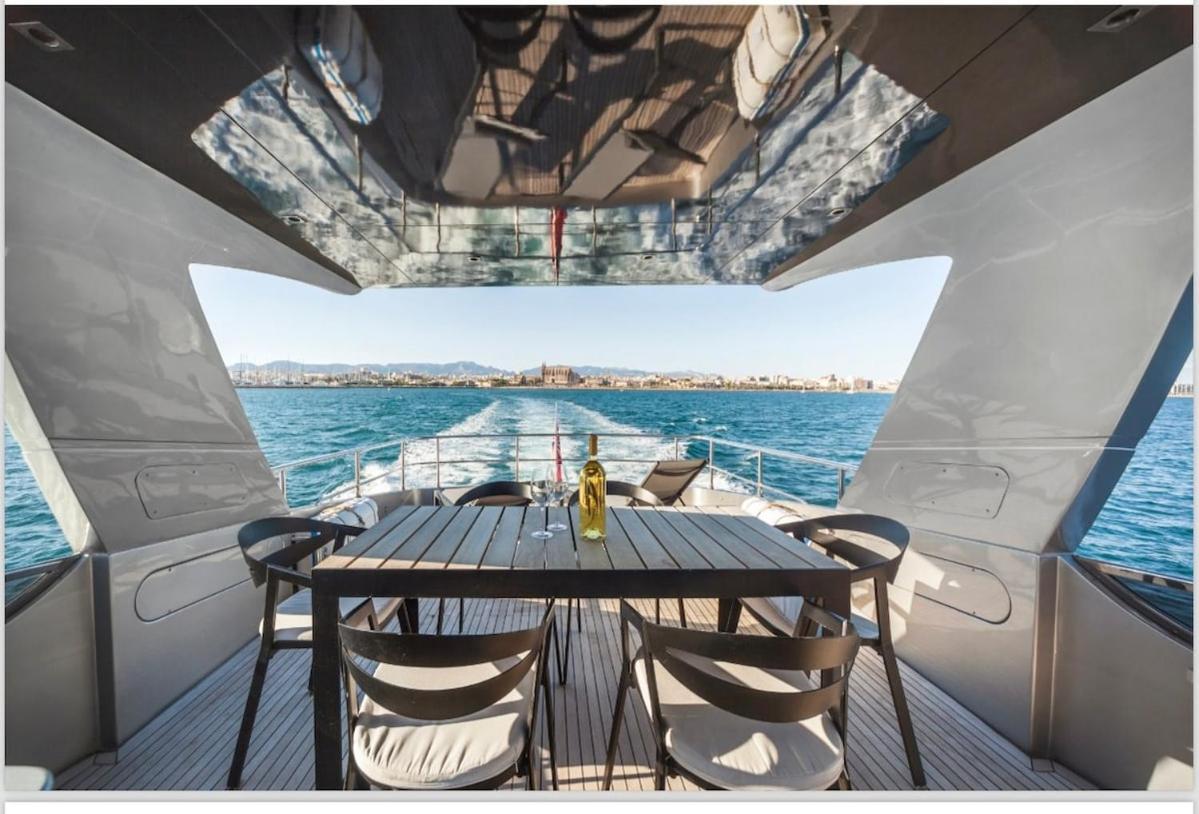 Bateau-hôtel Luxury Yacht Sanlorenzo Palma